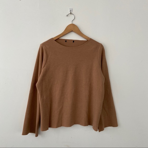 ❌SOLD❌Pale Peach Wide Sweater - Picture 4 of 4